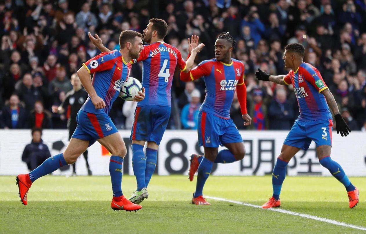 上海vs吉林大名单出炉：张镇麟迎首秀！（沪吉对决名单公布：张镇麟将迎来首秀）