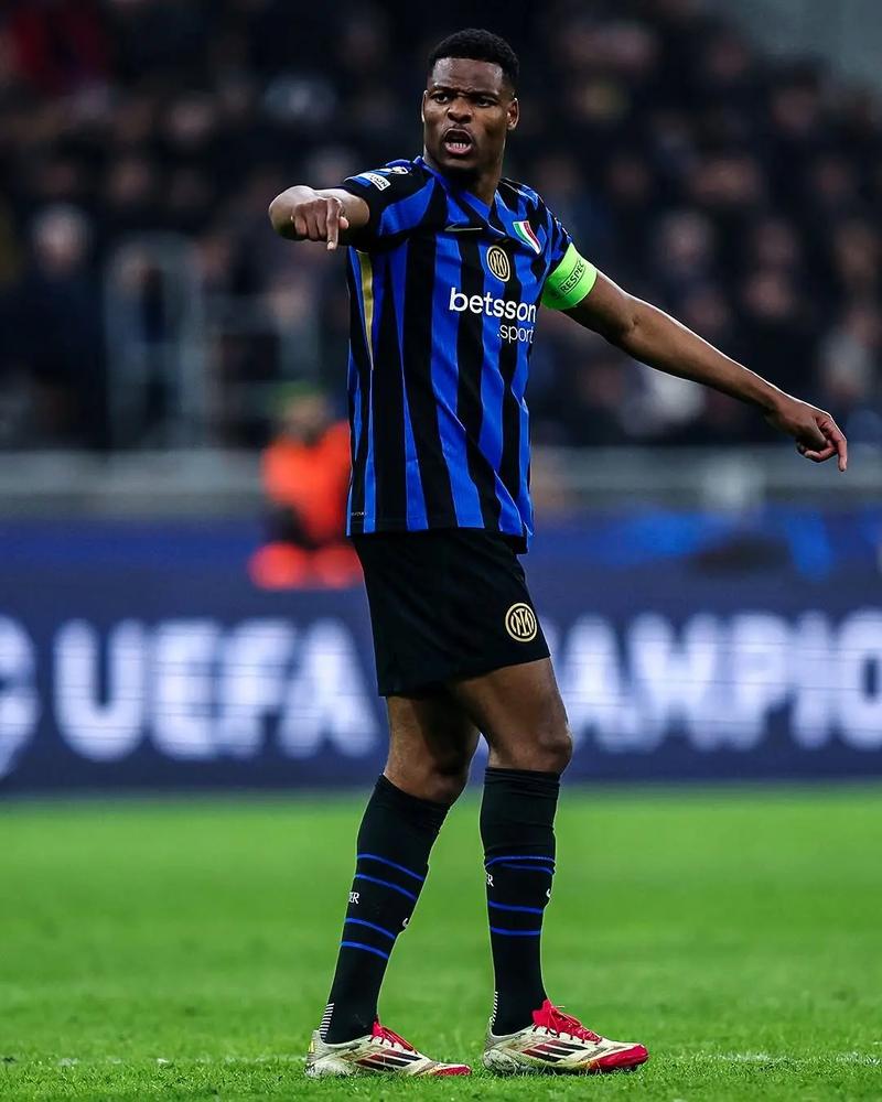 科曼透露妻子癌症复发：10月份离开荷兰队就是为了照顾妻子（科曼称妻子癌症复发，10月暂别荷兰队为照料妻子）