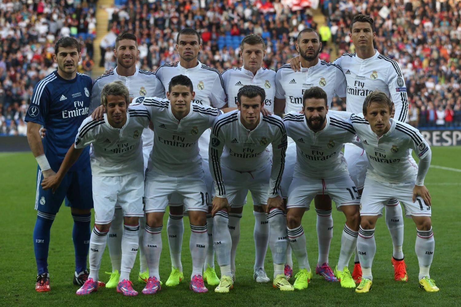 德天空：多特加入对16岁新星菲林的争夺，曼联也在竞争中（德天空：多特参与16岁新星菲林争夺战，曼联同样在列）