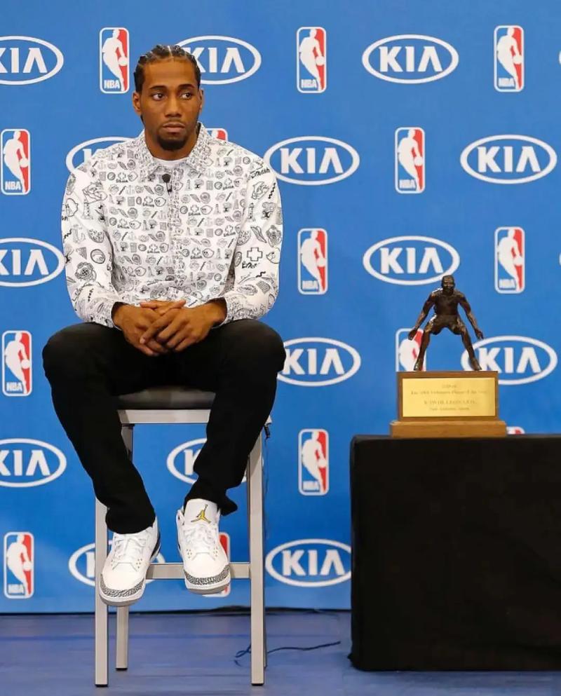 天赋！路易斯作为菜鸟教练，执教弗拉门戈仅14个月收获5冠（新锐教头！路易斯执掌弗拉门戈14个月已揽五冠）