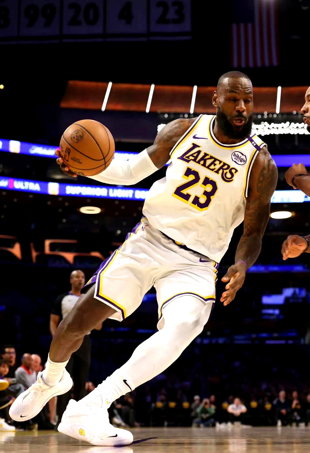 印度官员：向梅西以及所有球迷致歉，将对事件经过进行调查（印度官员向梅西及球迷致歉：已启动事件调查）