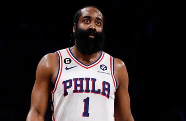 东体：莱昂纳多正进行恢复训练，加布里埃尔也尚未参加合练（东体：莱昂纳多处于康复训练阶段，加布里埃尔仍未随队合练）