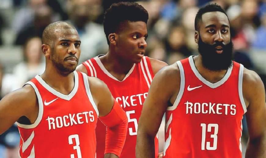 防守球员如何判断对手突破方向？（如何在防守中识别对手的突破走向？）