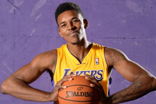 弗里克：我一直想对那些专家说点什么，但想想还是算了（弗里克：本想回应那些专家，转念还是作罢）