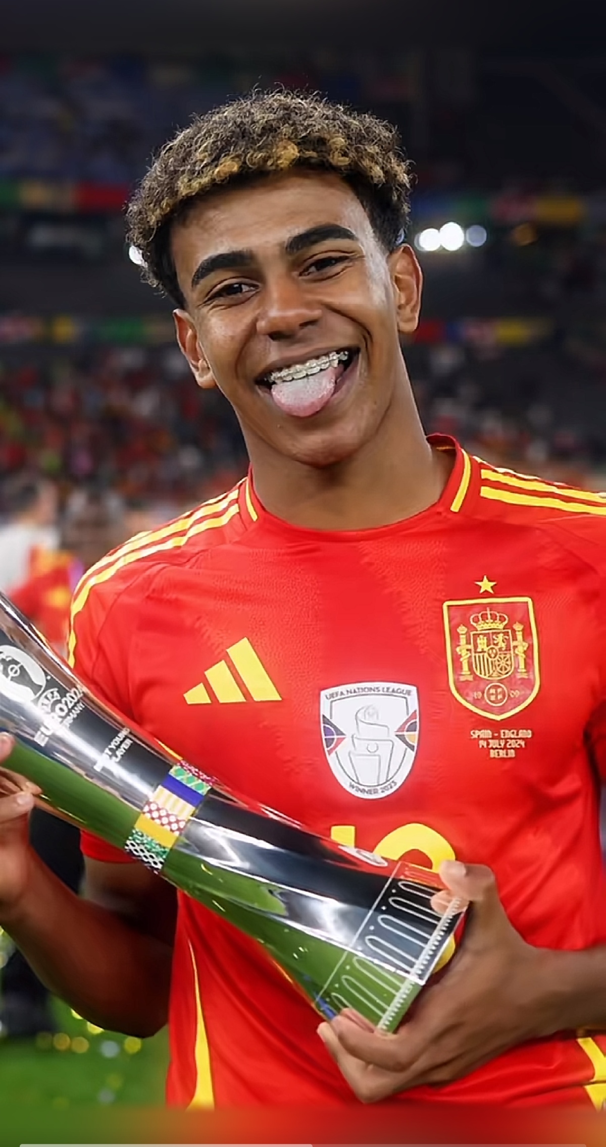 狂输23分！湖人防守堪称灾难，打强队几乎白送，不交易注定陪跑（惨负23分！湖人防线崩塌，遇强队几乎送分，不补强恐注定陪跑）