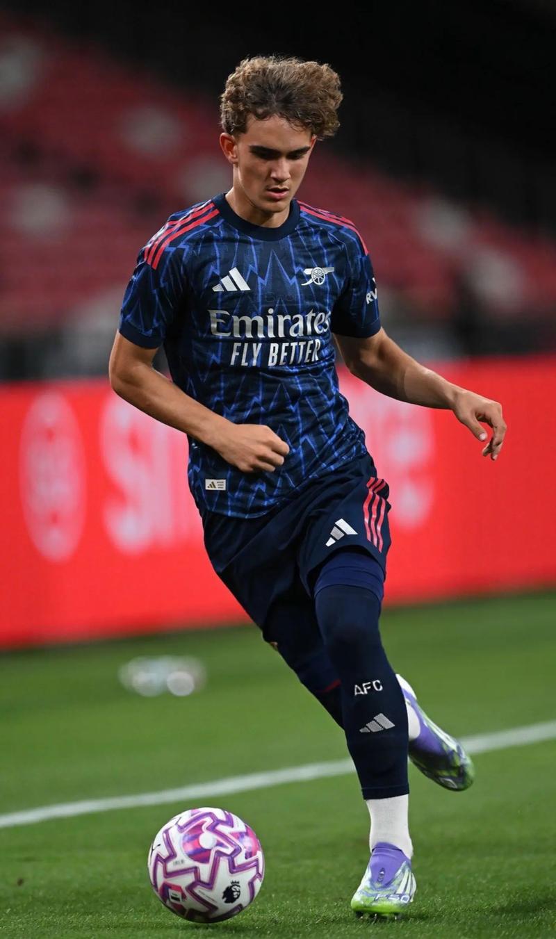 塞雷佐谈小蜘蛛：球员也是人，不是拧一下开关就能运转的机器（塞雷佐评小蜘蛛：球员是人，不是一按开关就能启动的机器）