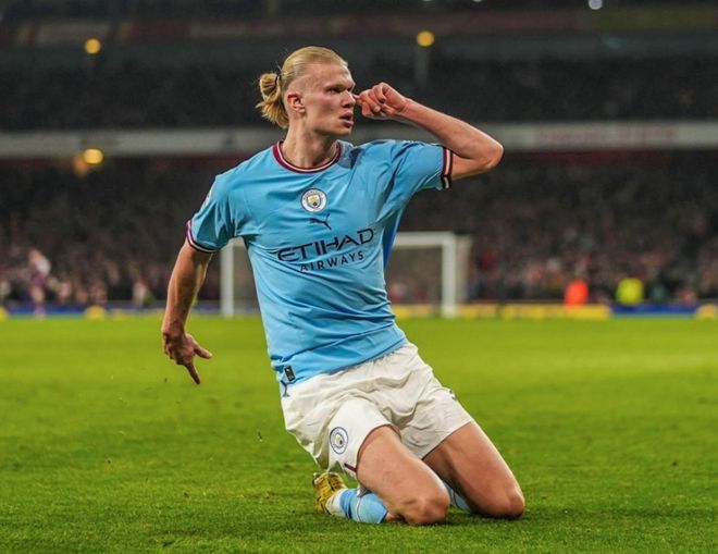 热那亚vs维罗纳：马利诺夫斯基、洛伦佐-科隆博首发，加利亚尔迪尼、焦瓦内出战（热那亚对阵维罗纳：马利诺夫斯基、洛伦佐-科隆博先发，加利亚尔迪尼与焦瓦内登场）