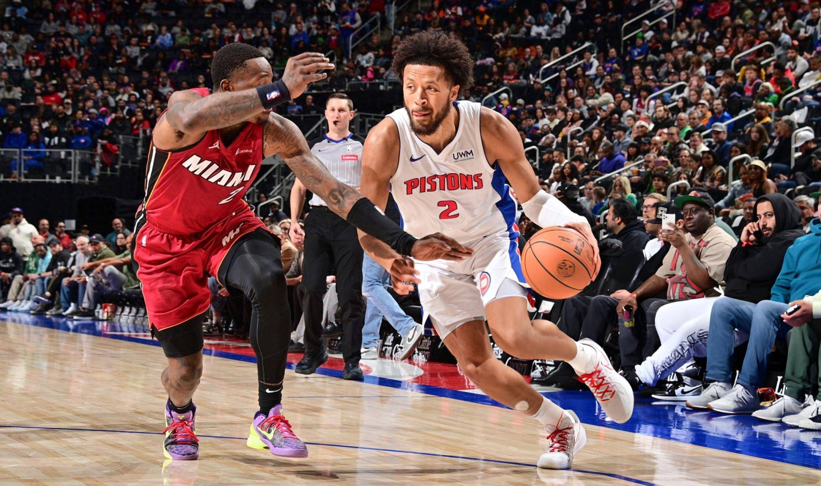 意杯战报：德容恩、帕萨利奇建功，亚特兰大4-0十人热那亚（意大利杯战报：德容恩、帕萨利奇破门，亚特兰大4-0大胜十人热那亚）