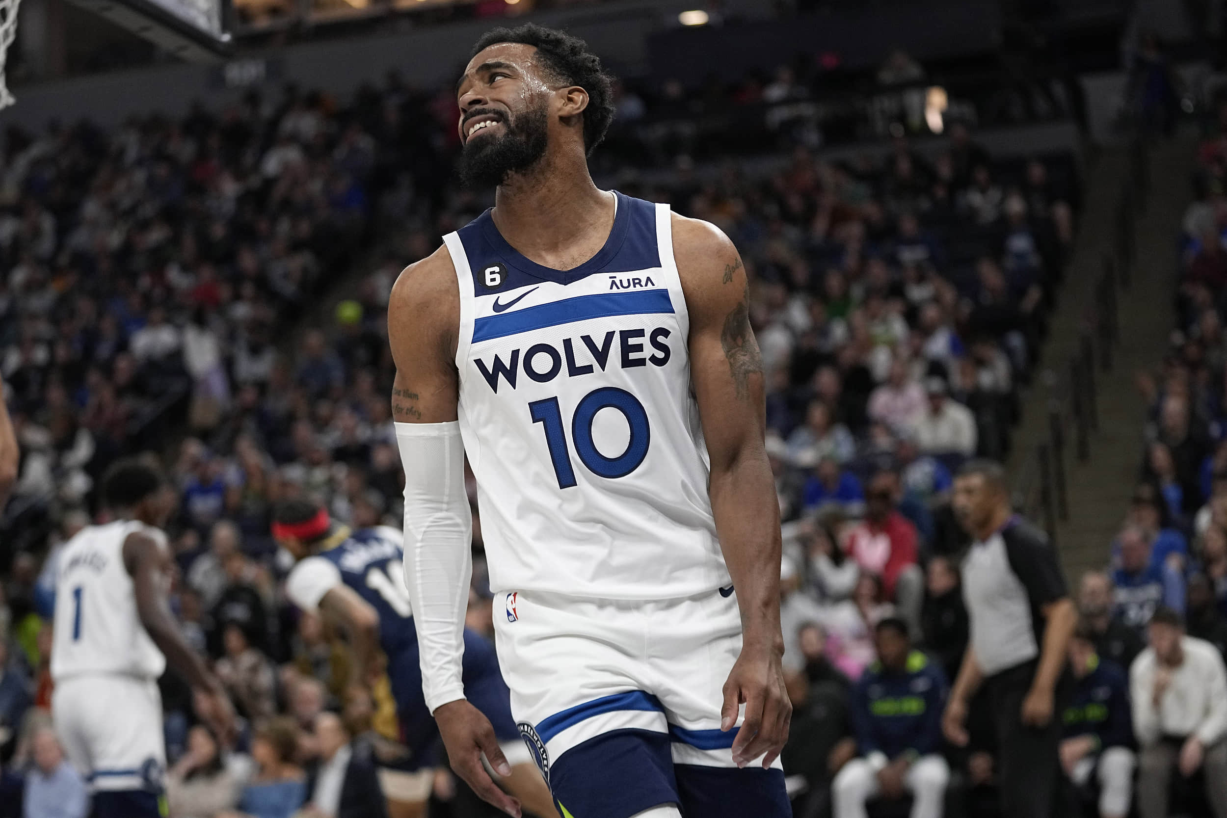 李磊：最遗憾是主场输给申花，有一段时间自己上场都没信心（李磊直言：遗憾主场负申花，一度上场都没信心）