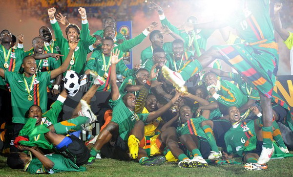 足球中超重金投入青训，多所足球学校开建（中超加码青训投入，多所足球学校陆续开建）