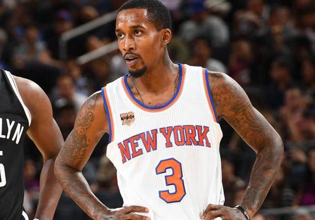 紫百合开局12轮不胜，意甲过去31年只有卡利亚里此种情况保级（紫百合开季12场不胜，近31年意甲仅卡利亚里在类似局面完成保级）