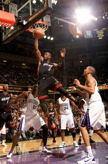 申花官方感谢球迷：你们的每一声呐喊都会化作我们前行的动力（申花官方致谢球迷：你们的每一声助威，化作我们前行的力量）